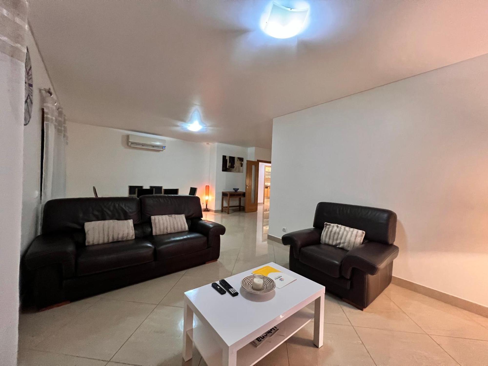 Appartamento Mar E Sol By T3 Wifi E Estacionamento Quarteira Esterno foto
